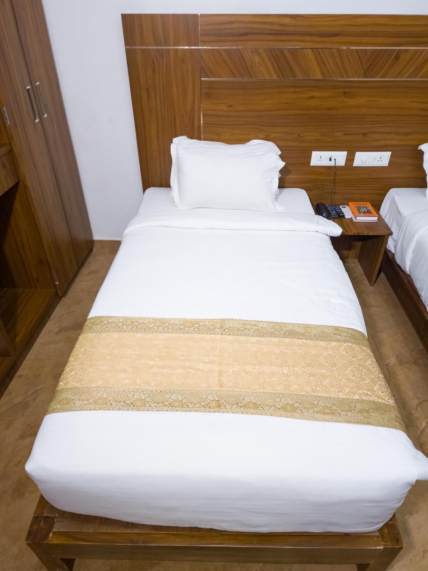 Hotel Amritara Ramila Kutir Ayodhya Zewnętrze zdjęcie